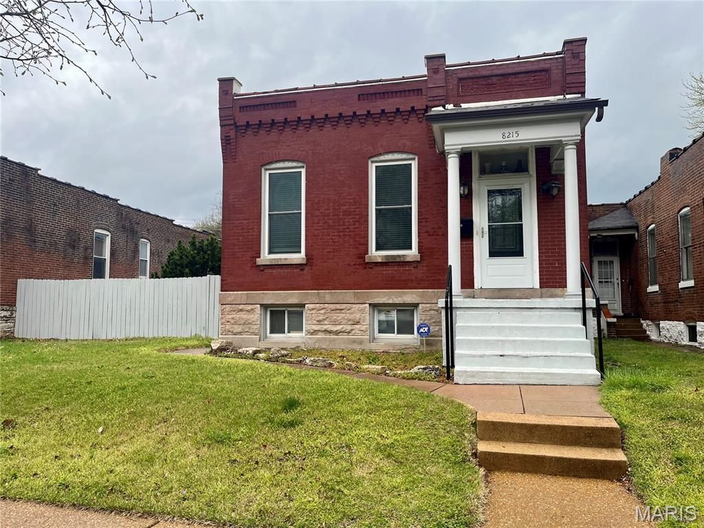 Photo of 8215 Pennsylvania Avenue, St Louis, MO 63111 (MLS # 26020424)