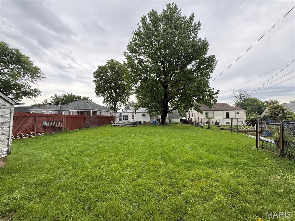 High School Place - Residential