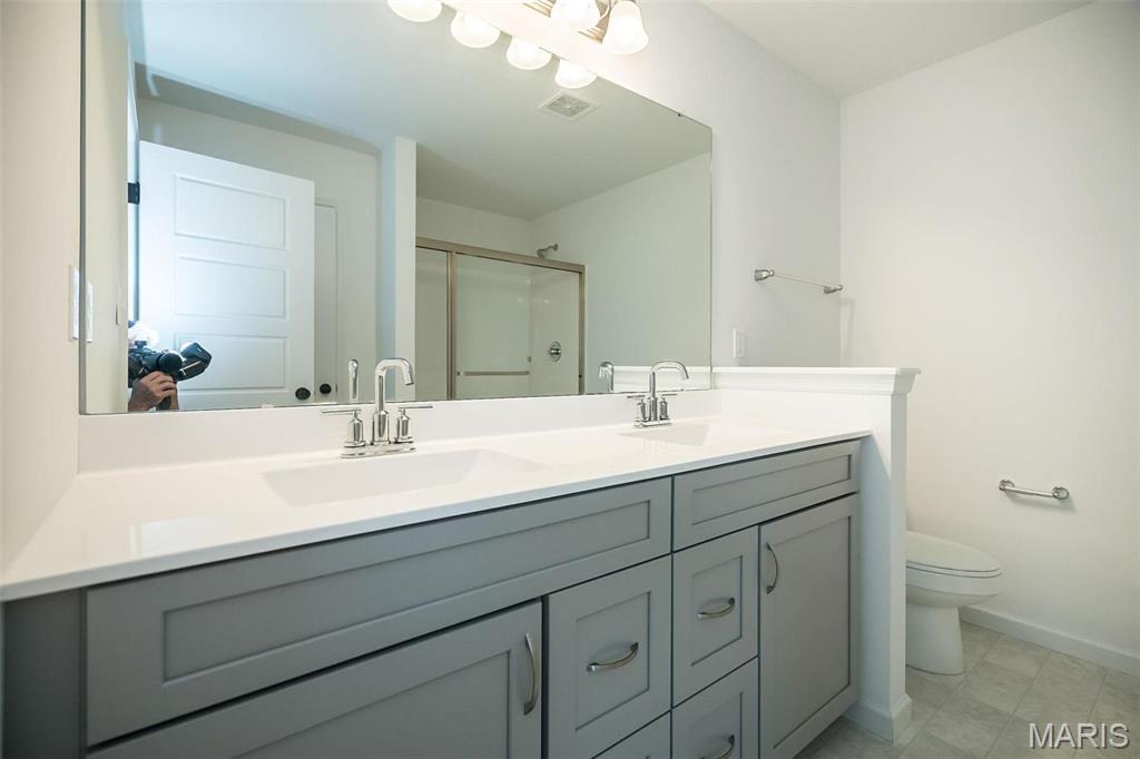 Majestic Lakes - Residential