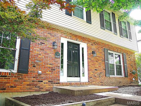 Tiny photo for 850 Ivy Trace Trce, Ballwin, MO 63021 (MLS # 26025240)