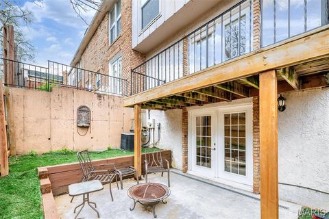 Tiny photo for 1169 Rue La Ville Walk #1169, Creve Coeur, MO 63141 (MLS # 26019851)