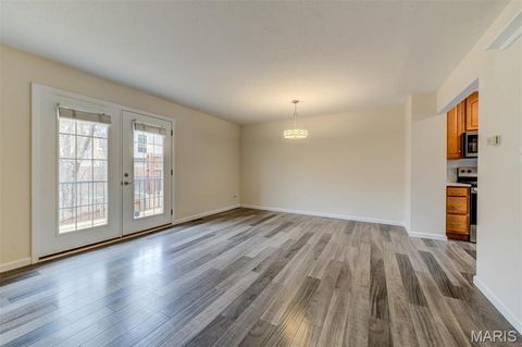 Tiny photo for 1169 Rue La Ville Walk #1169, Creve Coeur, MO 63141 (MLS # 26019851)