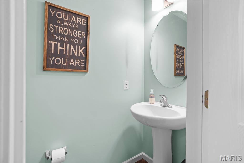 5534 Wavecrest Circle