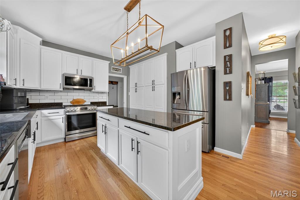 O'Fallon, Missouri 63366, United States, 4 Bedrooms Bedrooms, ,4 BathroomsBathrooms,Residential,Coming Soon,164636