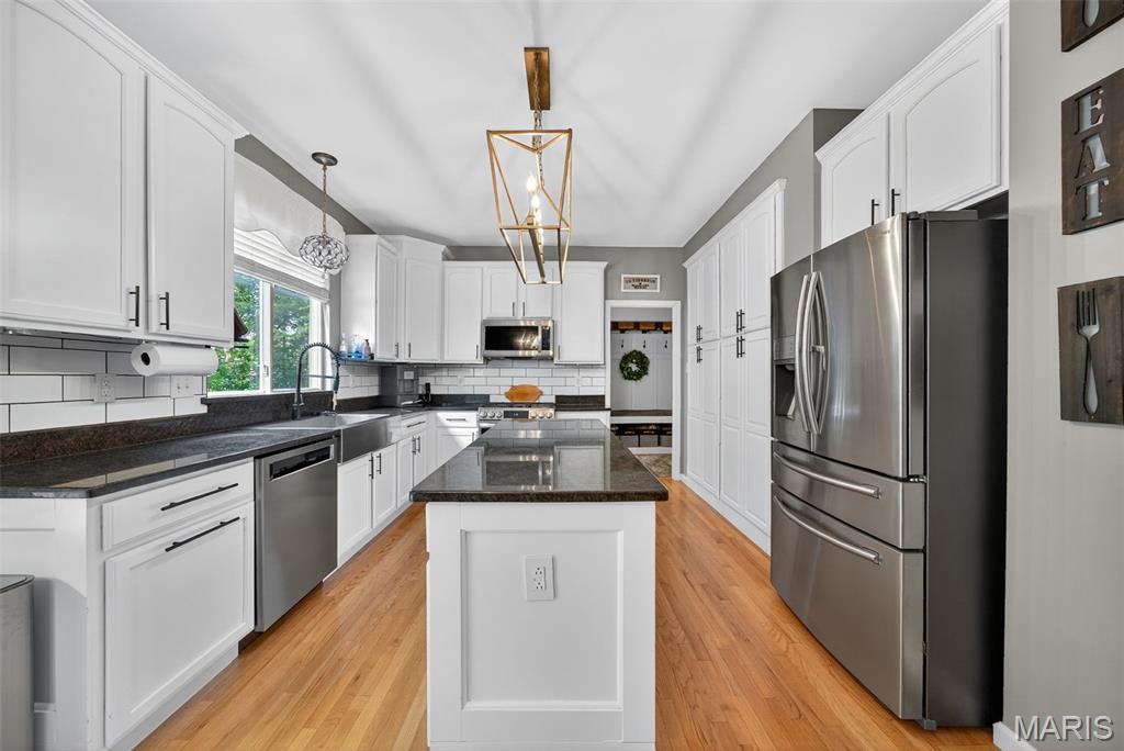 O'Fallon, Missouri 63366, United States, 4 Bedrooms Bedrooms, ,4 BathroomsBathrooms,Residential,Coming Soon,164636