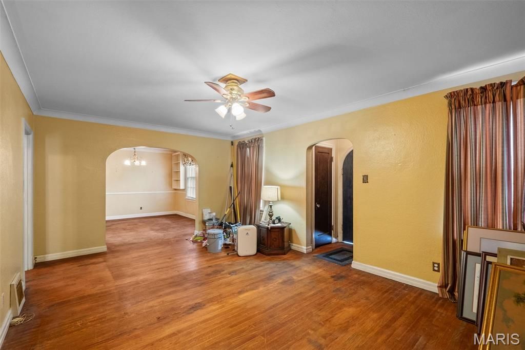 Photo of 2418 Petrova Avenue, Jennings, MO 63136 (MLS # 25073549)