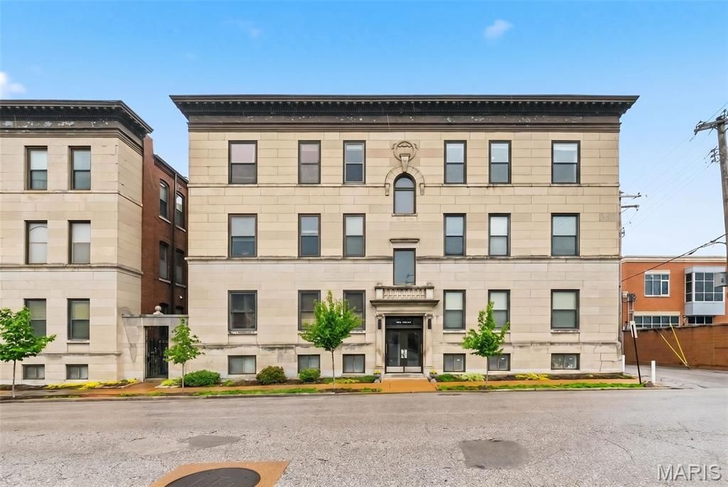 Photo of 322 N Boyle Avenue #3S, St Louis, MO 63108 (MLS # 26007932)