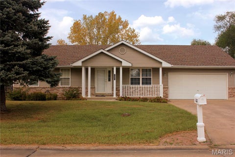 Photo of 1007 Southway Drive, Bowling Green, MO 63334 (MLS # 26056343)