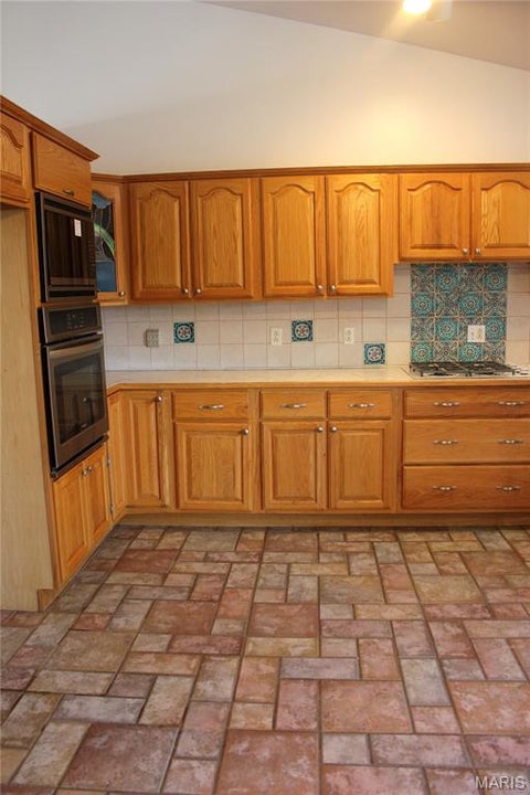 Tiny photo for 1007 Southway Drive, Bowling Green, MO 63334 (MLS # 26056343)
