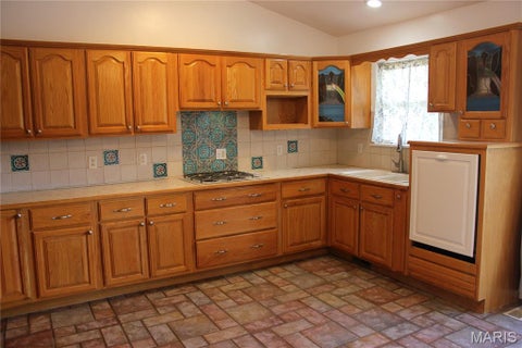Tiny photo for 1007 Southway Drive, Bowling Green, MO 63334 (MLS # 26056343)