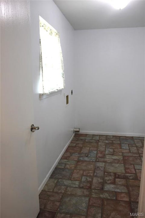 Tiny photo for 1007 Southway Drive, Bowling Green, MO 63334 (MLS # 26056343)