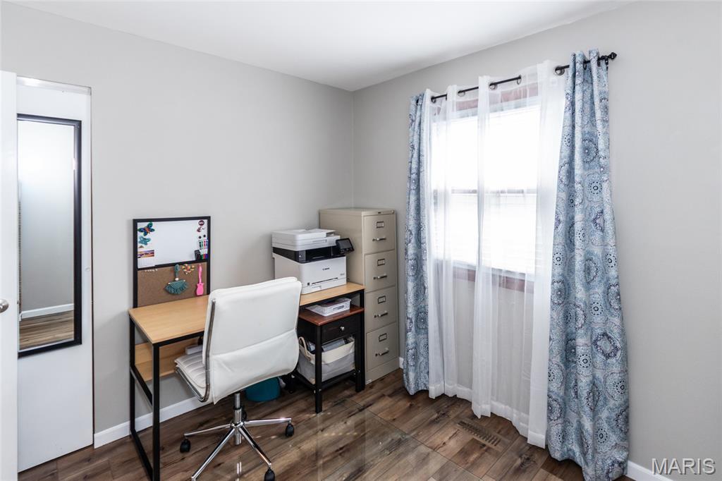 New England Town 8 - Residential