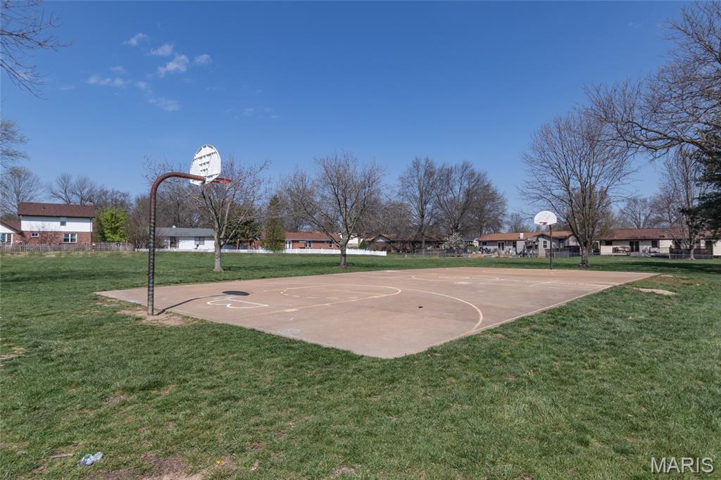 New England Town 8 - Residential