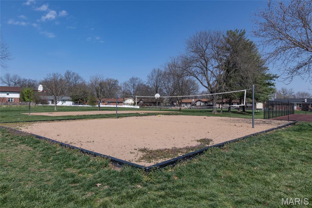 New England Town 8 - Residential