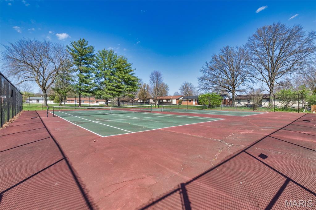 New England Town 8 - Residential