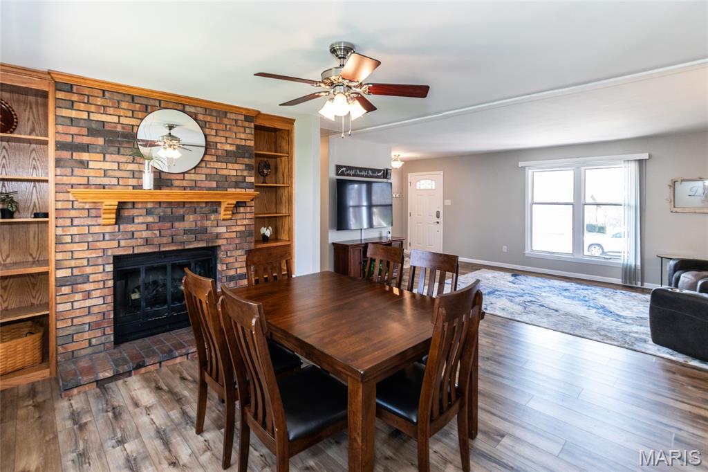 New England Town 8 - Residential