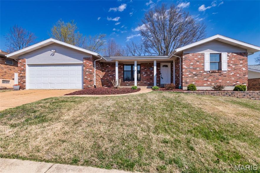 Tucked away in a sought-after Oakville location just moments from Cliff Cave Park, this inviting home offers comfort, space, and convenience in one great package. Residents enjoy access to a fantastic neighborhood recreational area complete with a pool perfect for relaxing and socializing all summer long.
Inside, the main level features an open-concept layout with stylish vinyl plank flooring throughout. The spacious living room flows seamlessly into a flexible area currently used as a dining space, but easily adaptable for additional living or entertaining highlighted by a cozy fireplace. The kitchen opens to the breakfast room and offers ample countertop space along with wood cabinetry.
Down the hall, the primary bedroom includes a private ensuite bath, while two additional bedrooms and a full hall bath complete the main level.
Looking for extra space? The semi-finished lower level provides a large family room area plus a den or office area ideal for work-from-home or hobby space.
Outside enjoy the patio overlooking the fenced backyard or unwind on the charming front porch. Additional highlights include a 2-car garage, Roof (2025), HVAC (2020), and Water Heater (2019).
Showings begin April 9th, Offers due 4/12 by 9pm.