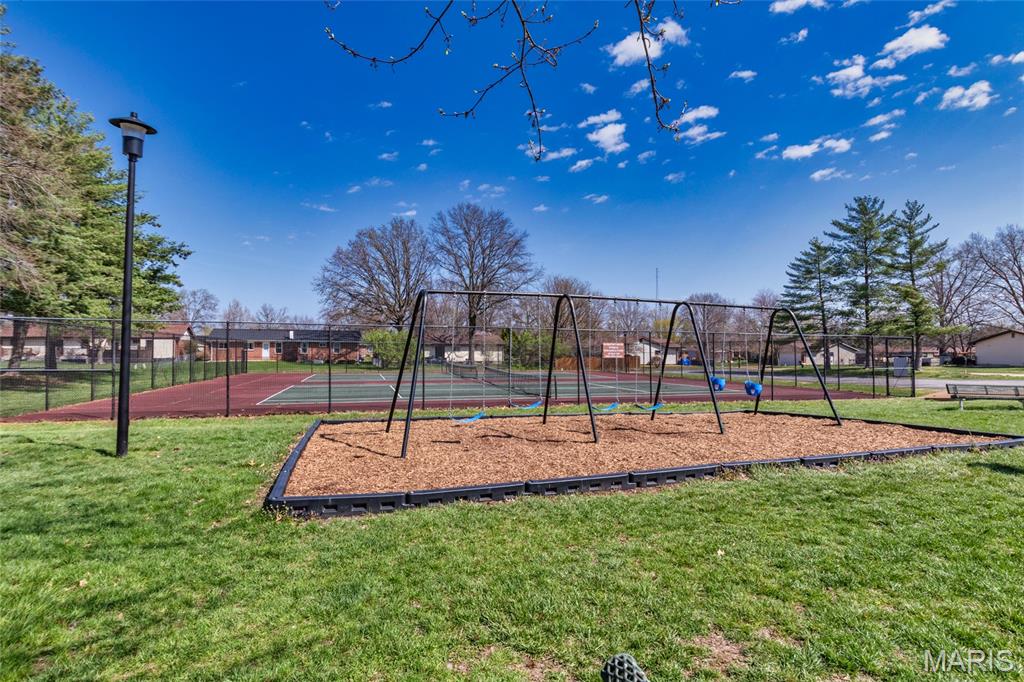 New England Town 8 - Residential