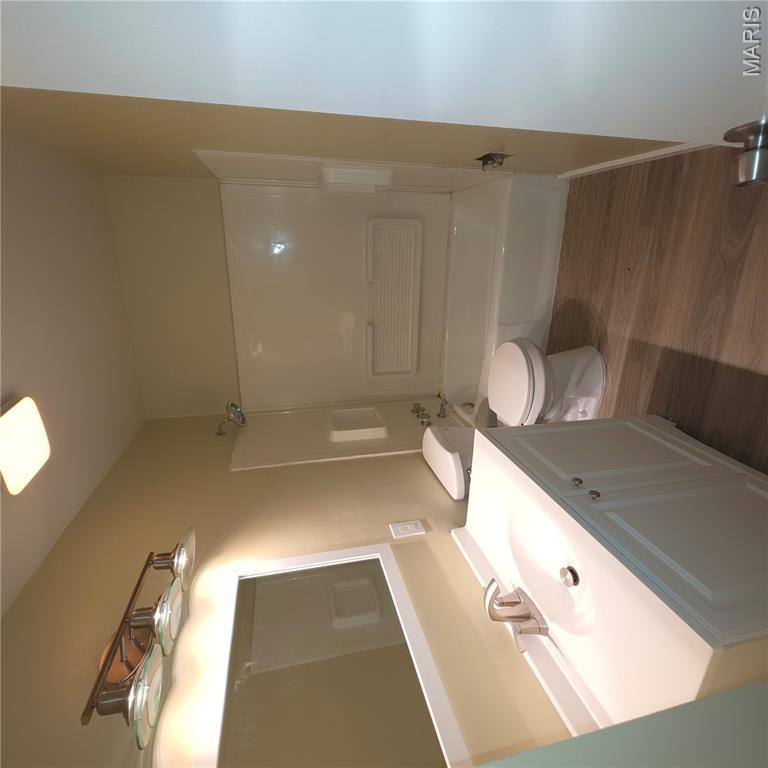 Paddock Forest Condo - Residential