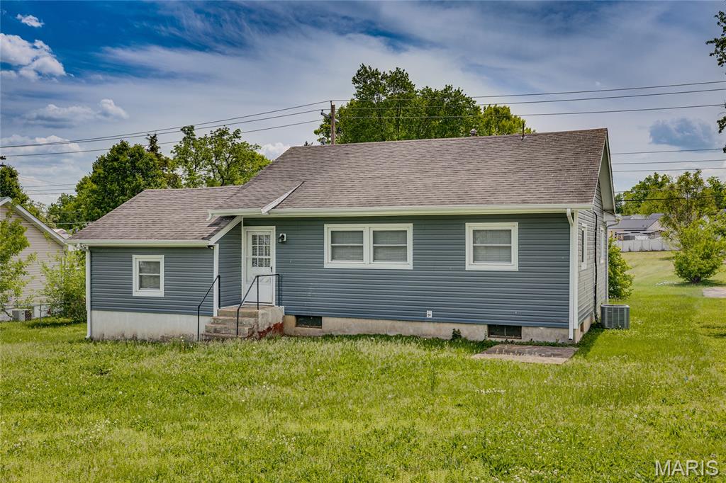 CRAWLEY /TOWN OF/ - Residential