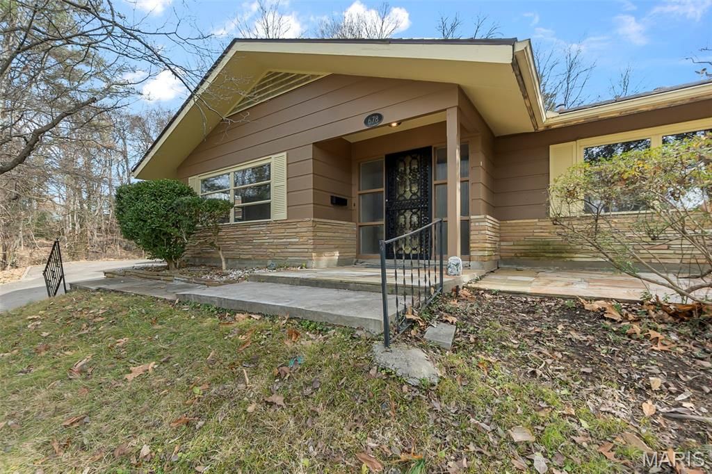 Photo of 678 Highland Drive, Cape Girardeau, MO 63701 (MLS # 26003452)