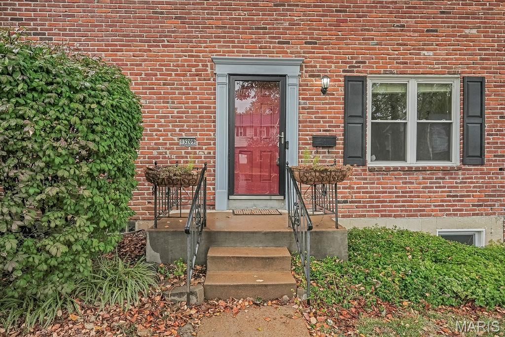 Photo of 13209 Matador Drive, St Louis, MO 63141 (MLS # 25072803)