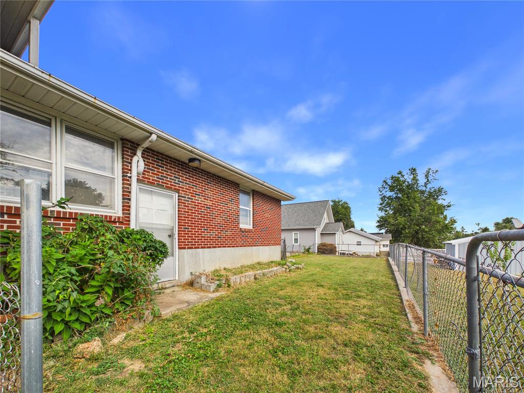 828 W Saint Joseph Street