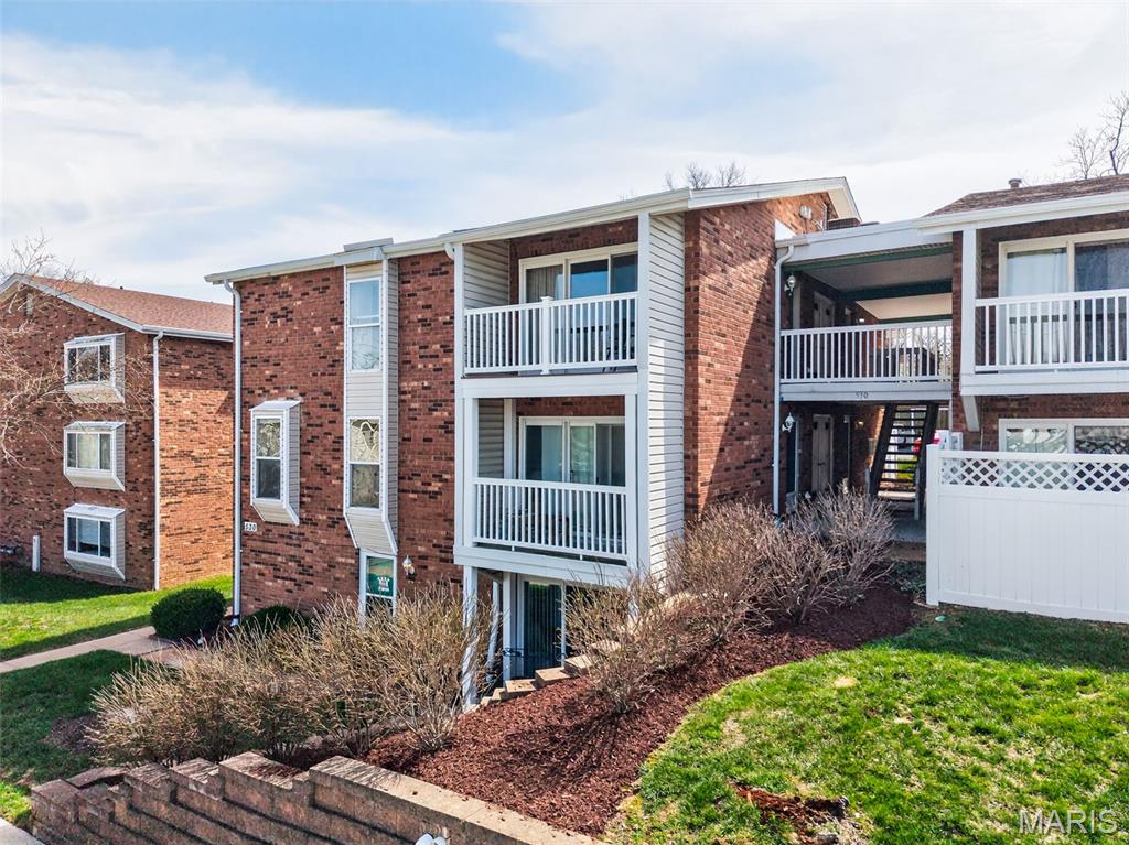 Geyer Place Condo - Residential