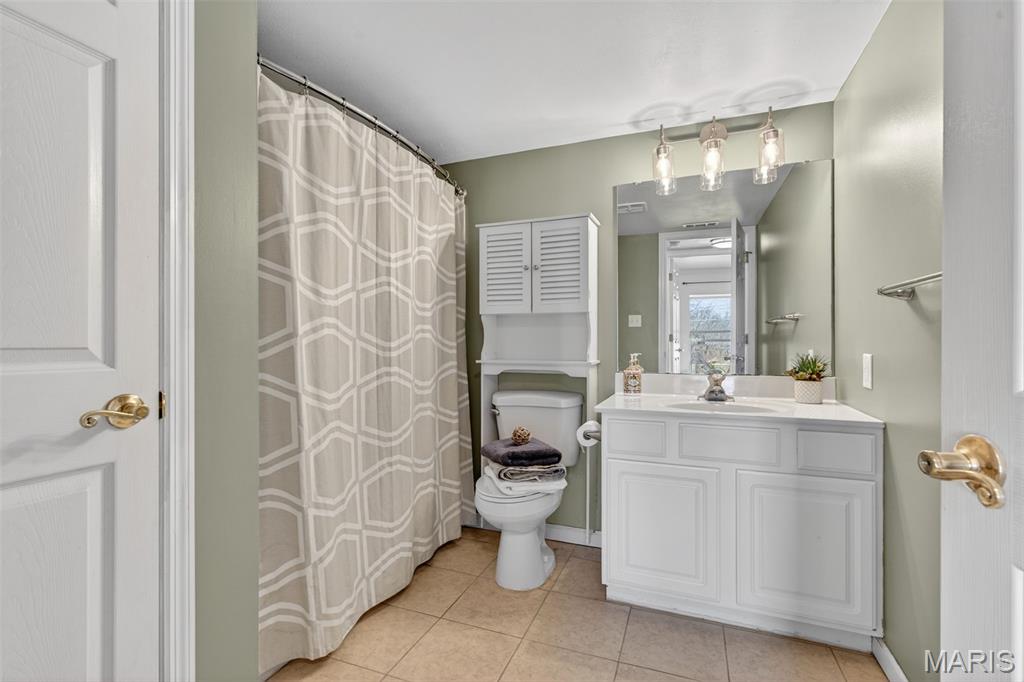 Geyer Place Condo - Residential