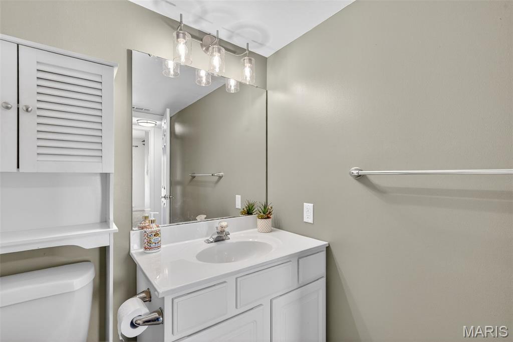 Geyer Place Condo - Residential