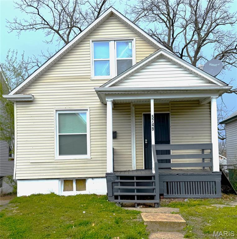 Photo 1 of 10 — 5749 Era Avenue, St Louis, MO 63136