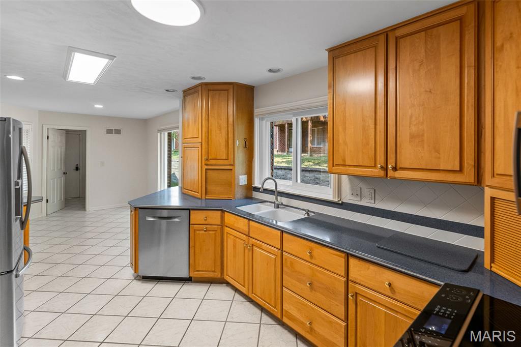 Baywood Villages Condo Ph Two - Residential