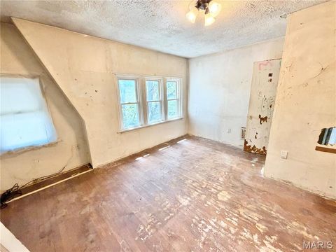 Tiny photo for 4323 Bingham Avenue, St Louis, MO 63116 (MLS # 26030039)