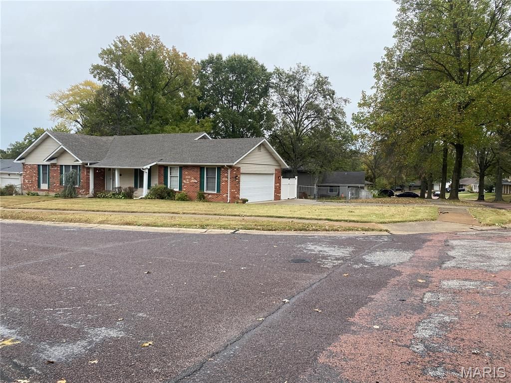 Photo of 6320 Hadden Bay Drive, Florissant, MO 63033 (MLS # 25072624)