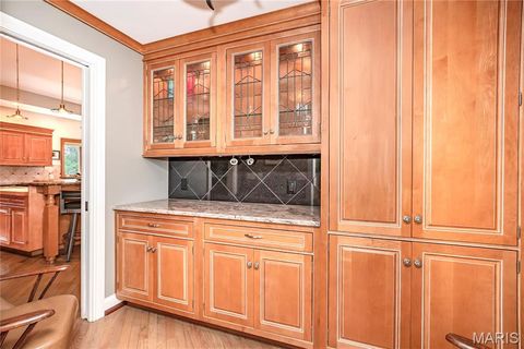 Tiny photo for 28 Ladue Meadows Meadows, Creve Coeur, MO 63141 (MLS # 25071835)