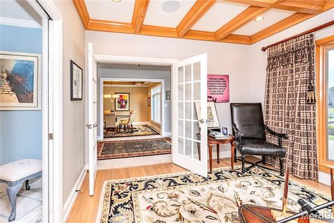 Tiny photo for 28 Ladue Meadows Meadows, Creve Coeur, MO 63141 (MLS # 25071835)