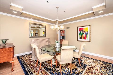 Tiny photo for 28 Ladue Meadows Meadows, Creve Coeur, MO 63141 (MLS # 25071835)