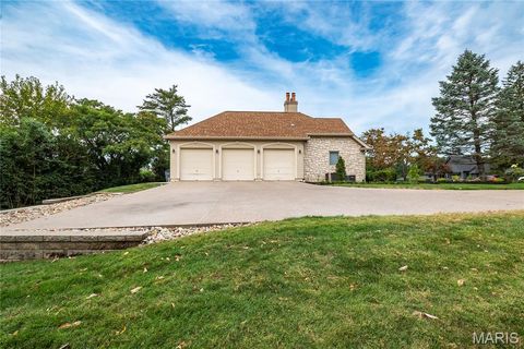 Tiny photo for 28 Ladue Meadows Meadows, Creve Coeur, MO 63141 (MLS # 25071835)