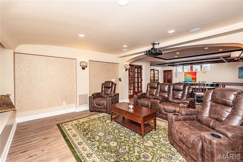 Tiny photo for 28 Ladue Meadows Meadows, Creve Coeur, MO 63141 (MLS # 25071835)