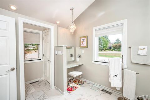 Tiny photo for 28 Ladue Meadows Meadows, Creve Coeur, MO 63141 (MLS # 25071835)