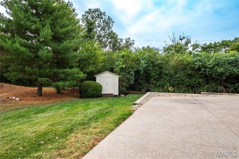 Tiny photo for 28 Ladue Meadows Meadows, Creve Coeur, MO 63141 (MLS # 25071835)