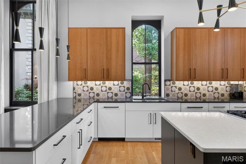 Tiny photo for 2035 Park Avenue, St Louis, MO 63104 (MLS # 26037723)