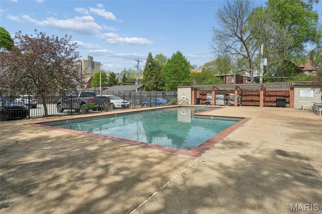 Laclede East - Residential