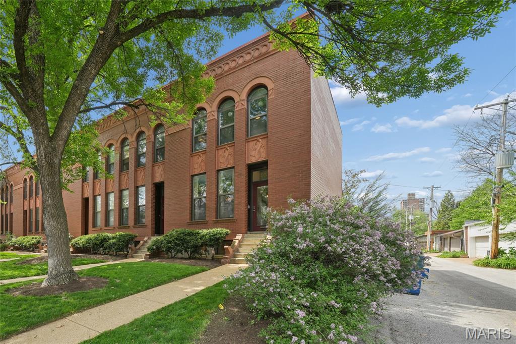 Laclede East - Residential