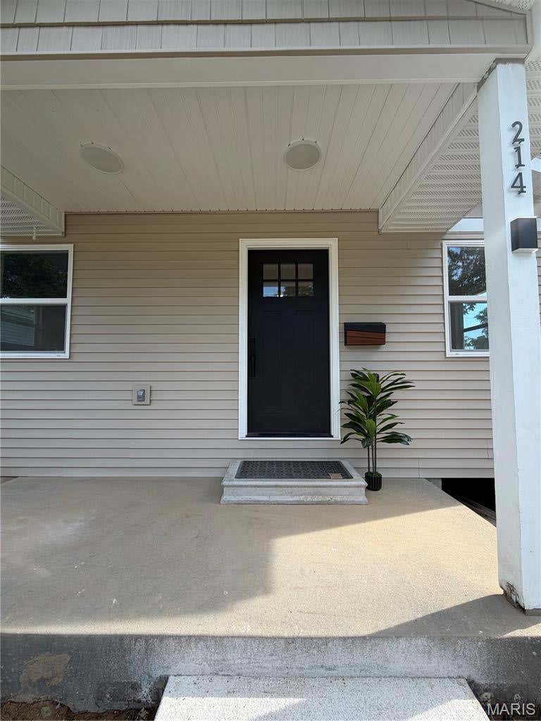 Photo of 214 Cook Avenue Ave, Chaffee, MO 63740 (MLS # 26037684)