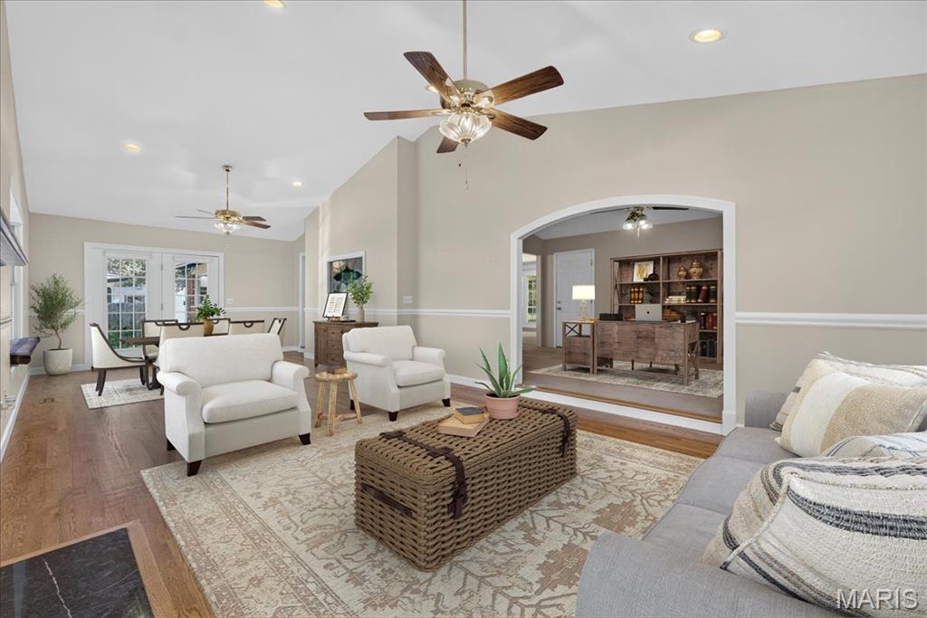 Photo of 832 Westwood Drive, Ballwin, MO 63011 (MLS # 26067376)
