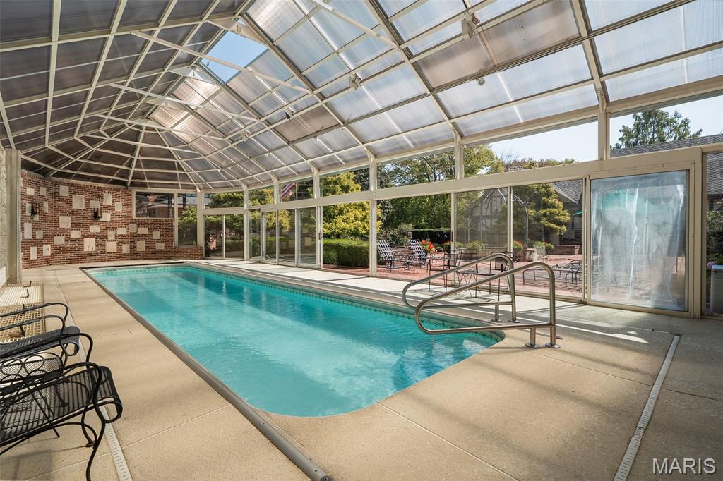 Sunset Crest Lt 8 & Edward Weidlich Estate - Residential