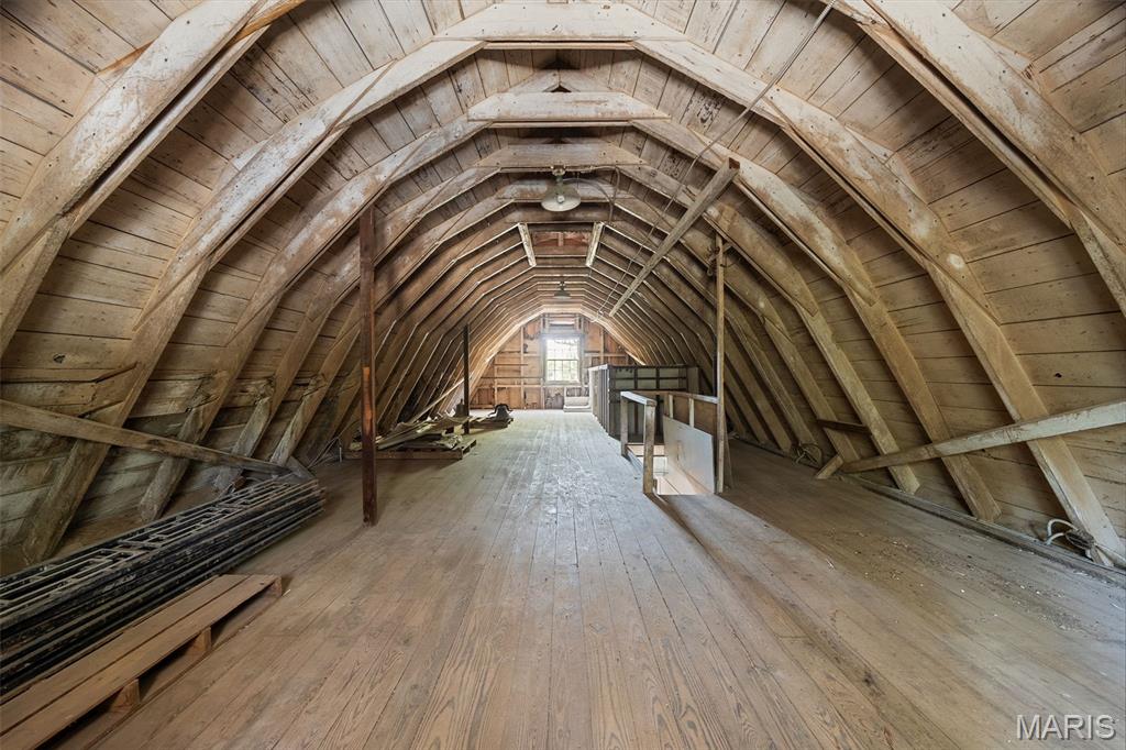 Sunset Crest Lt 8 & Edward Weidlich Estate - Residential