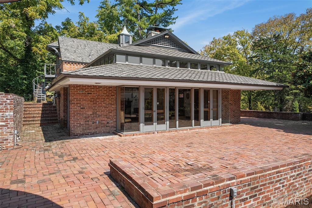 Sunset Crest Lt 8 & Edward Weidlich Estate - Residential