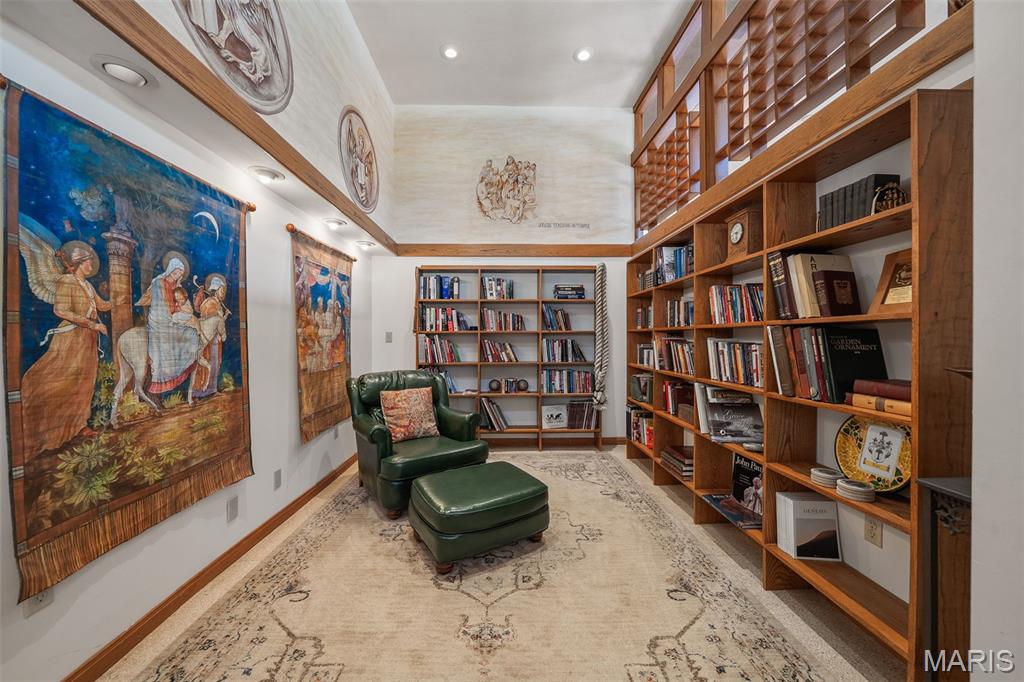 Sunset Crest Lt 8 & Edward Weidlich Estate - Residential